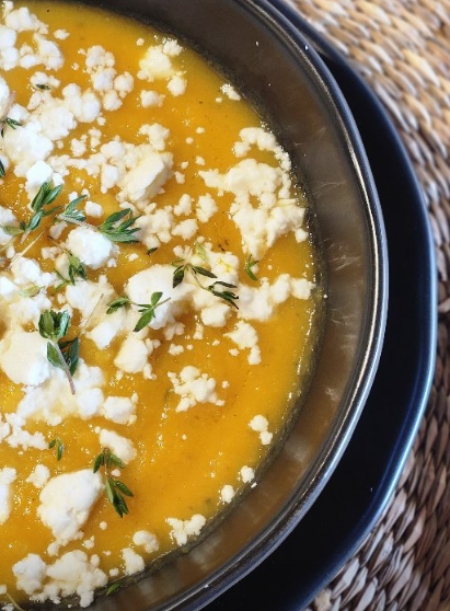 Crema de Zapallo Butternut con Queso Feta y Tomillo