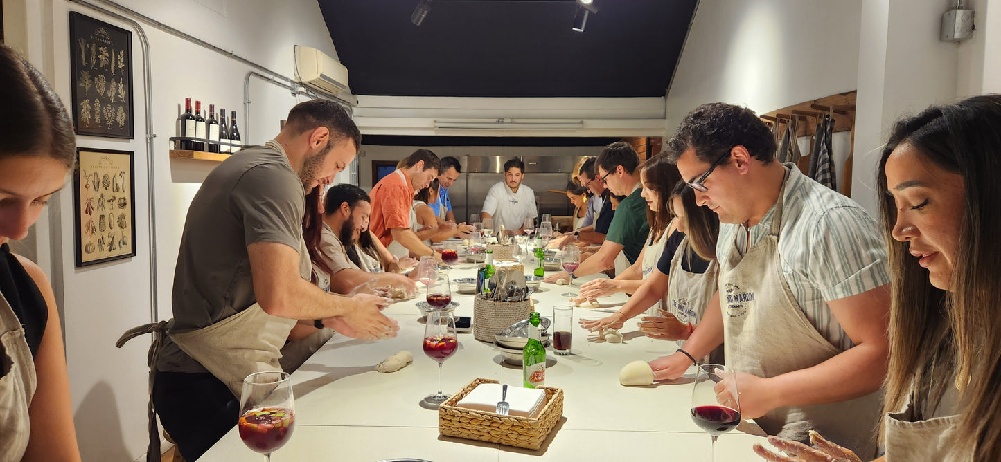 11 Febrero · Oferta San Valentín · 2 x $65.000 · Clase Abierta Pizza · 20:00 hrs