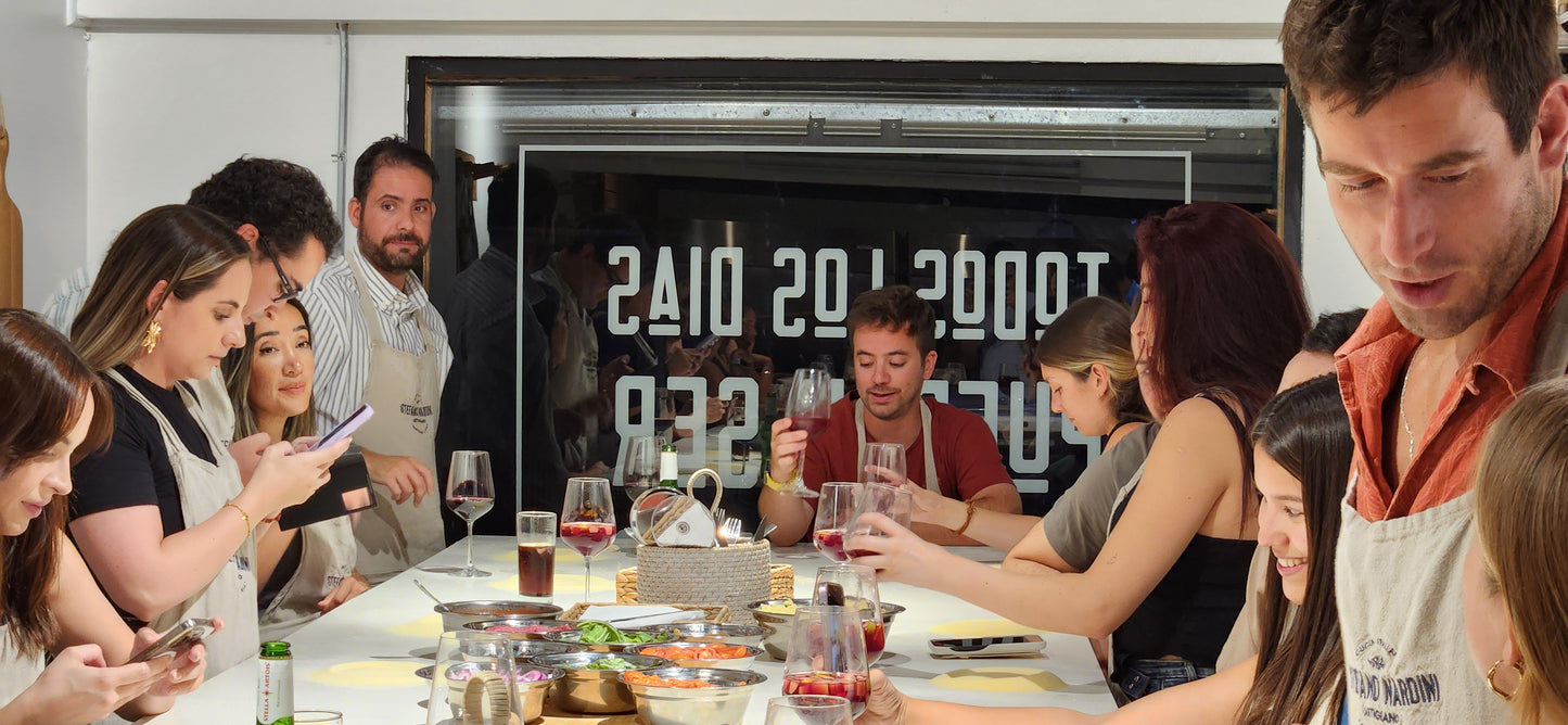Jueves 6 Noviembre · Clase Abierta Pizza · 20:00 hrs
