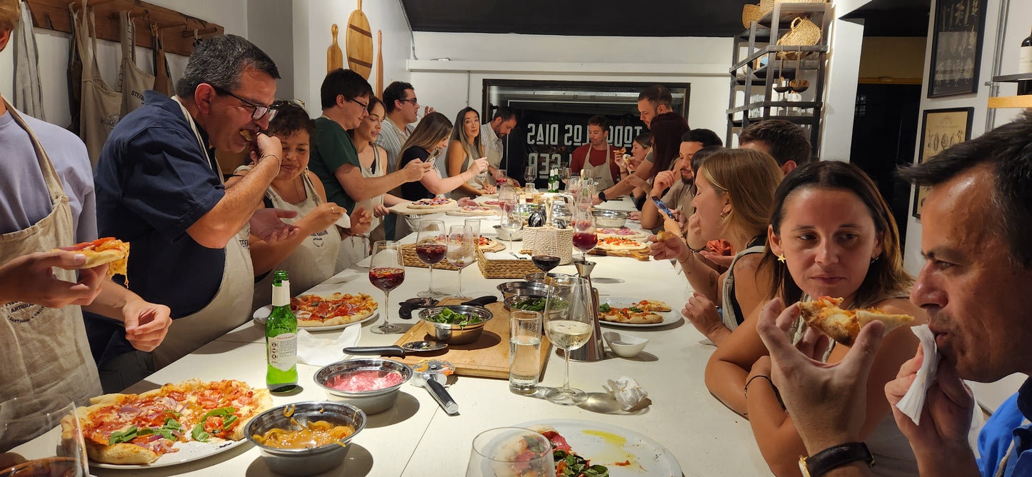 Jueves 6 Noviembre · Clase Abierta Pizza · 20:00 hrs