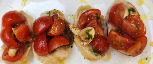 Bruschetta di pommodori e Basilico