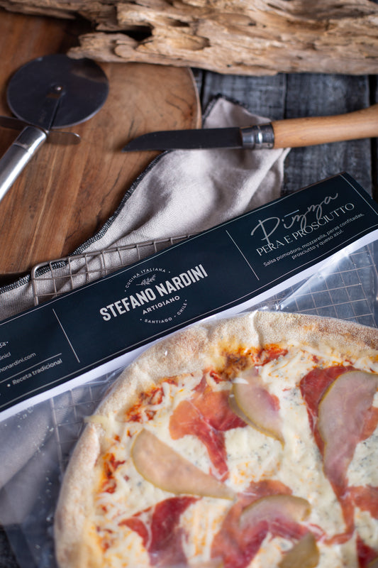 Pizza Pera e Prosciutto